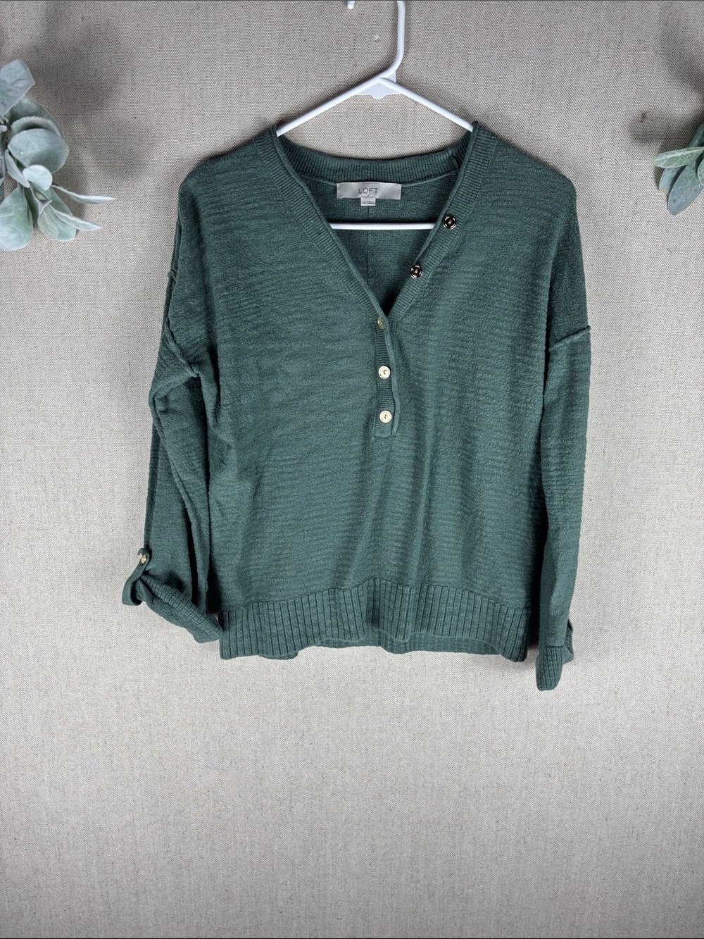 LOFT > Women's V-Neck Henley Sweater Green Extra Small